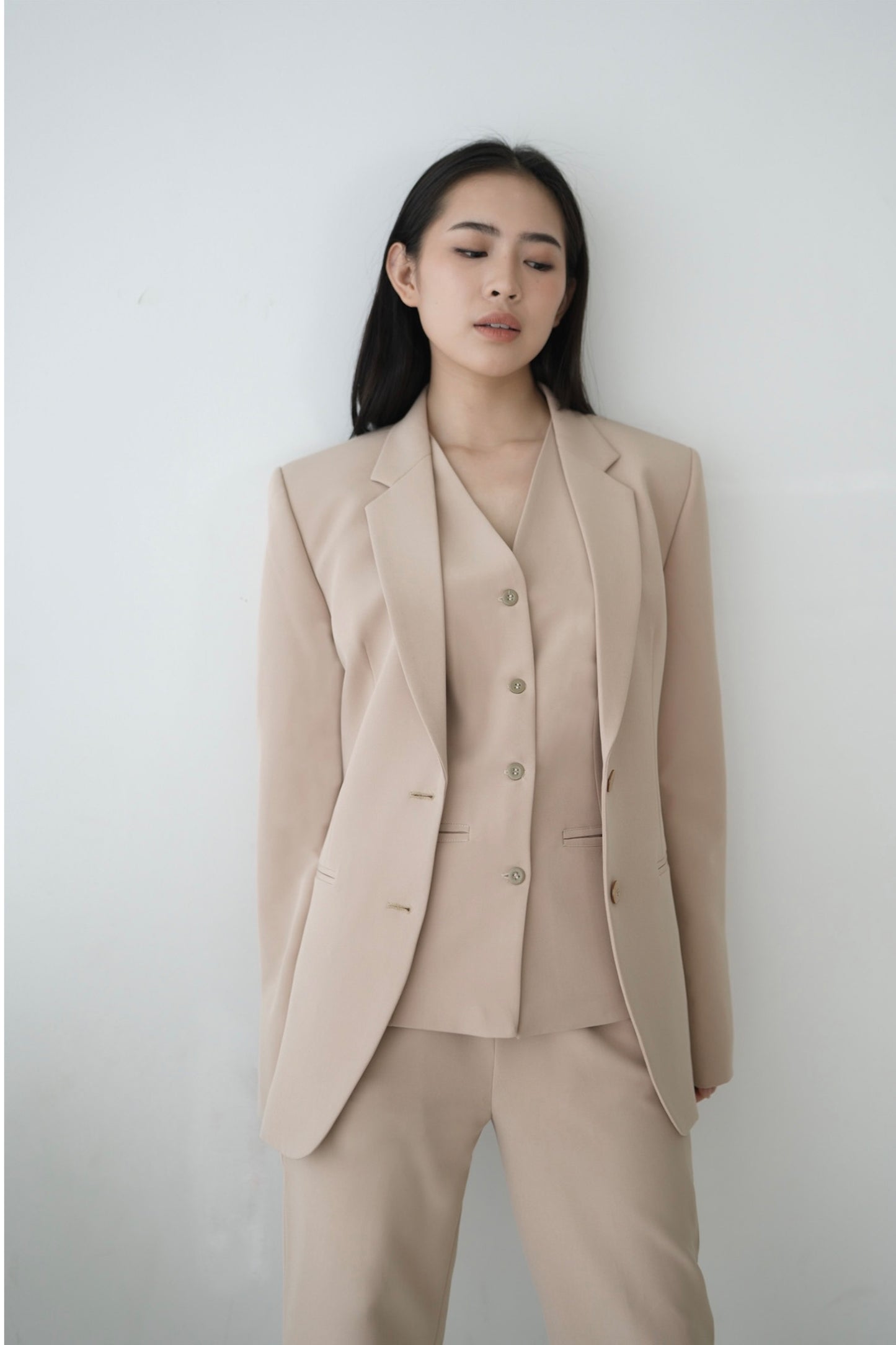 GWEN BLAZER